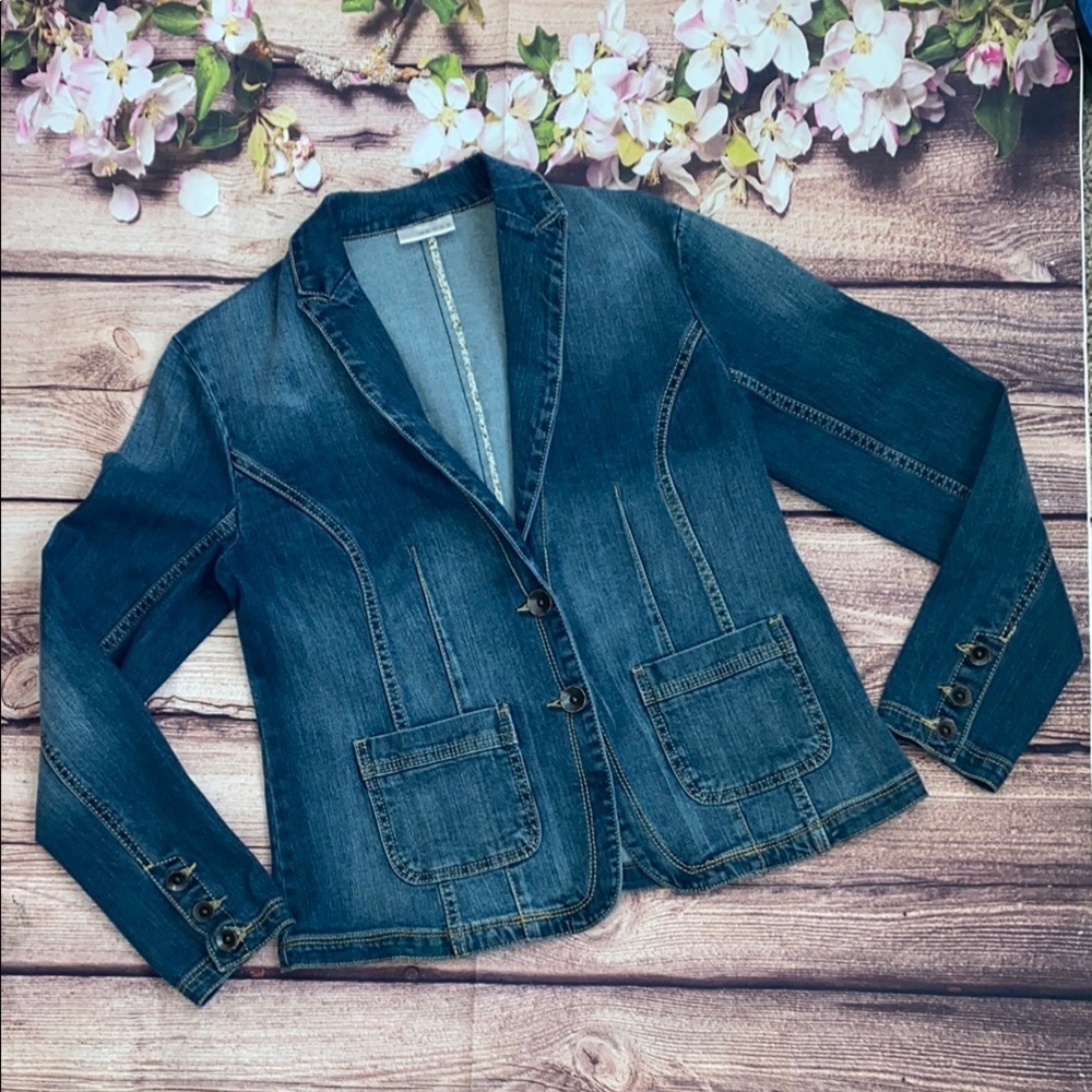 Chic Kenar Denim Blazer, Bronze Button Details